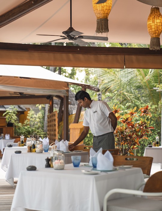 Alizée Restaurant at Constance Moofushi thumbnail 8